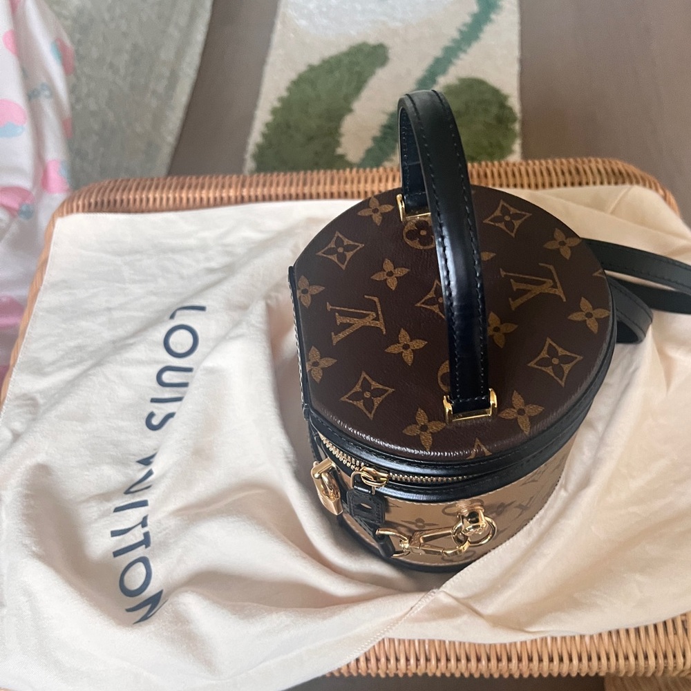 Louis Vuitton Cannes Monogram handbag - Picture 3 of 9